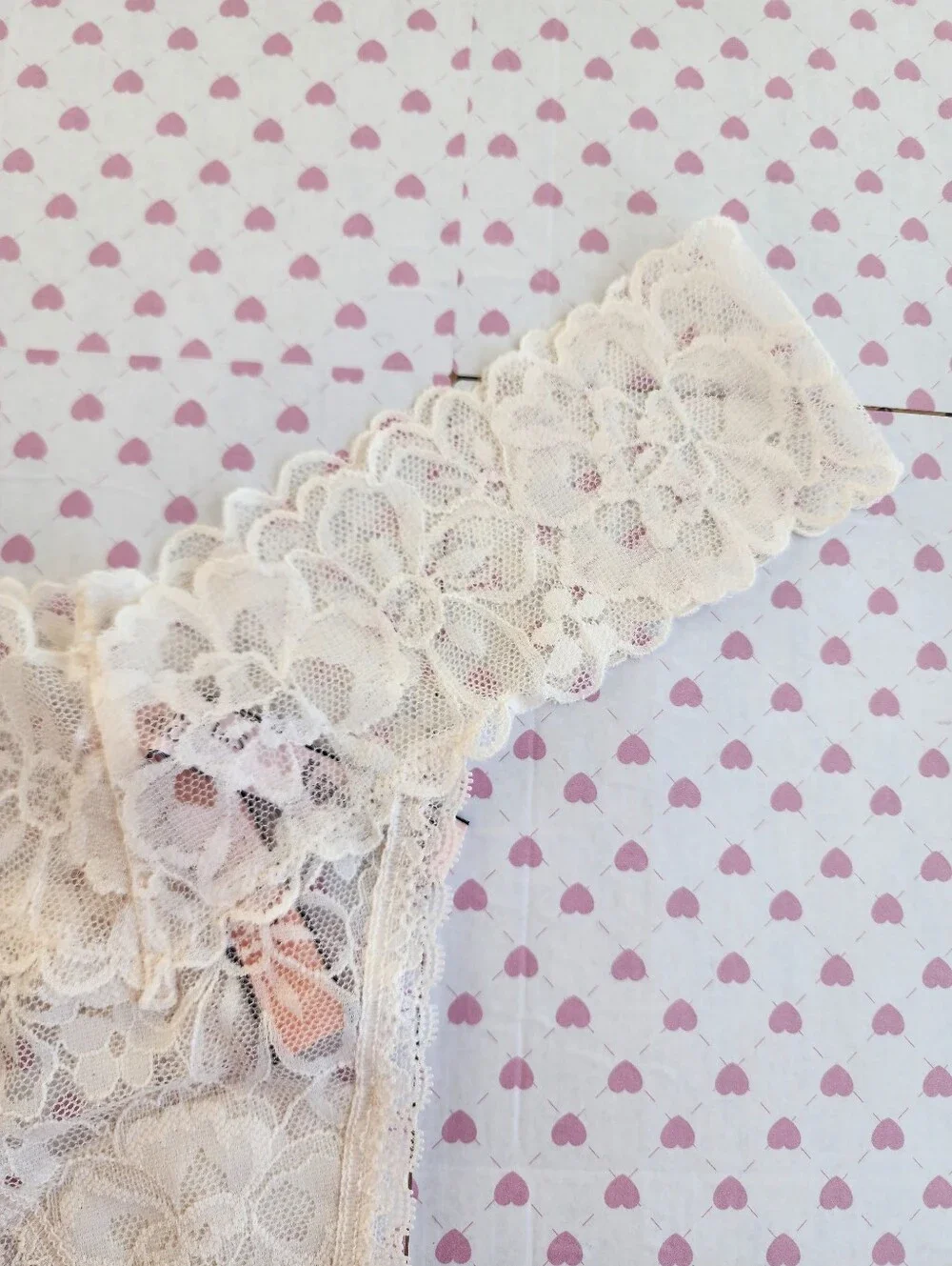 3 VICTORIA'S SECRET THE LACIE THONG PANTIES LOT OF 3 Pack SEXY ROMANTIC M